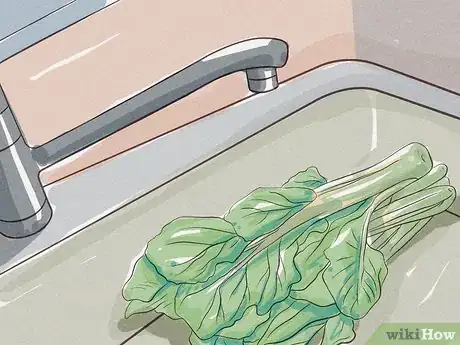 Image titled Clean Swiss Chard Step 2