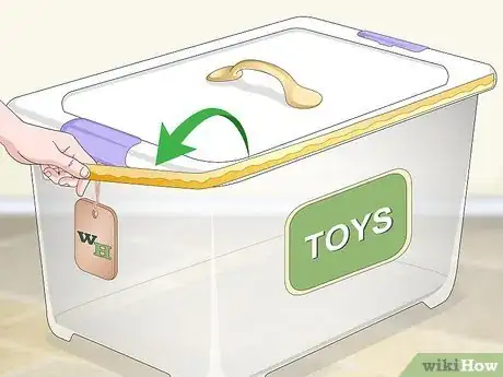Image titled Decorate a Storage Box Step 16