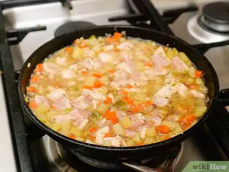 Image titled Make Skillet Chicken Pot Pie Step 10