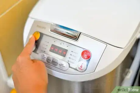 Image titled Make Slow Cooker Vegetable Pot Pie Step 9