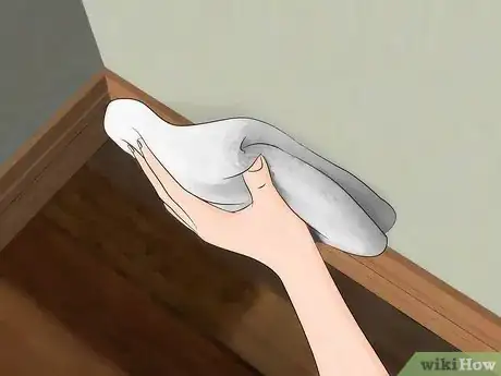 Image titled Clean Baseboards Step 16