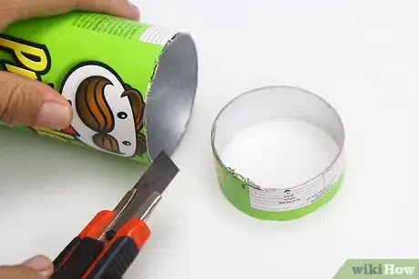 Image titled Make Bracelets from a Pringles Can Step 6