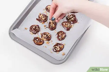 Image titled Make Chocolate Covered Pretzels Step 8