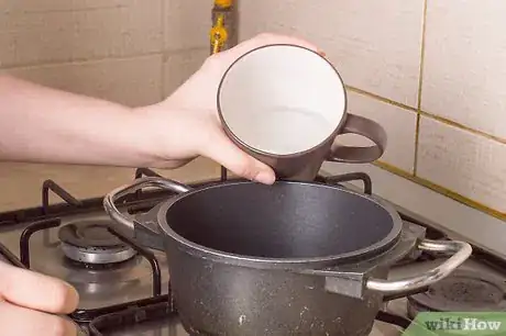 Image titled Use Nutritional Yeast for Soups Step 4