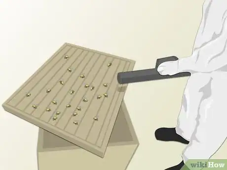 Image titled Harvest Honey Step 5