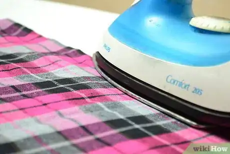 Image titled Make a Flannel Throw Blanket Step 11