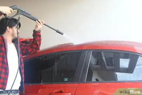 Image titled Wash Your Car in the Wintertime Step 2