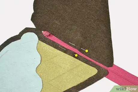 Image titled Make a Felt Ice Cream Purse Step 5