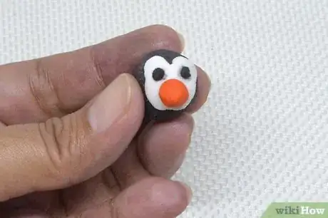 Image titled Make Sugar Paste Penguins Step 15