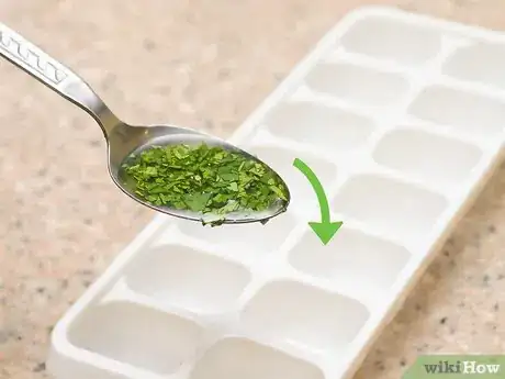 Image titled Freeze Cilantro Step 16