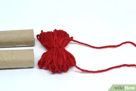 Image titled Make a Pom‐Pom Ball Wreath Step 5