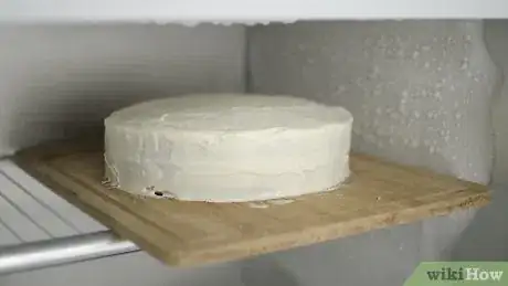 Image titled Decorate a Cake with Strawberries Step 5