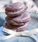 Make Violet Macarons