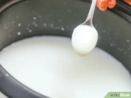 Image titled Make Raw Yogurt in a Slow Cooker Step 5