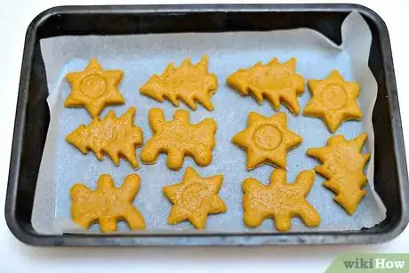 Image titled Make a Gingerbread Wreath Step 13