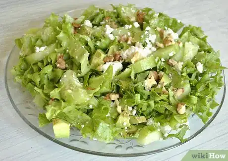 Image titled Serve Walnuts Step 1