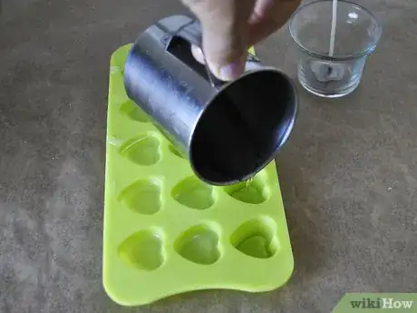 Image titled Make a Tye Dye Candle Step 3