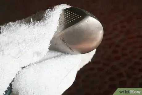 Image titled Clean a Golf Club Step 5