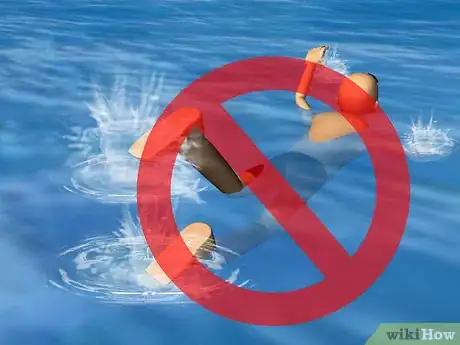 Image titled Survive a Shark Attack Step 5Bullet2