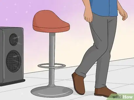 Image titled Ask a Girl to Slow Dance Step 3