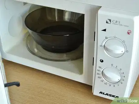 Image titled Clean Your Microwave with Lemon and Vinegar Step 3