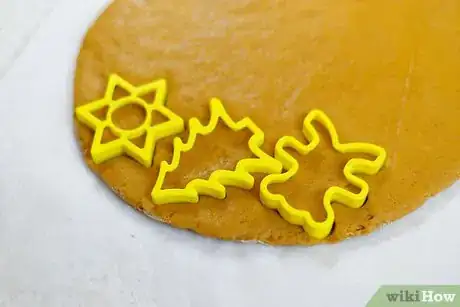 Image titled Make a Gingerbread Wreath Step 12