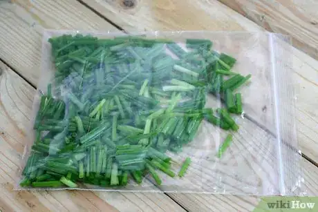 Image titled Freeze Dry Chives Step 6