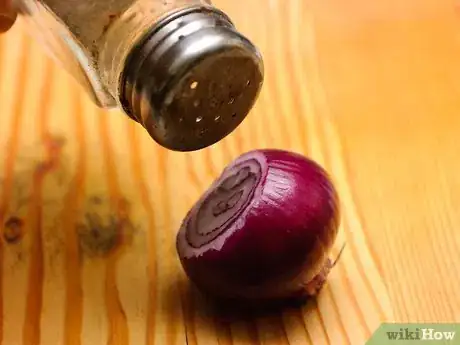 Image titled Grill Onions Step 15