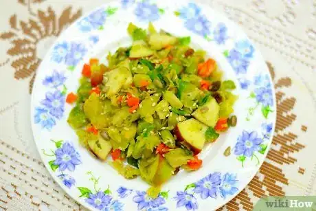 Image titled Choose the Healthiest Salad Bar Options Step 1