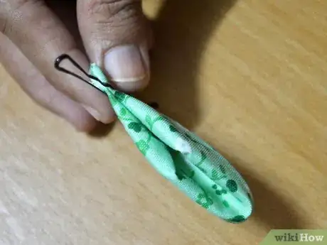 Image titled Make Fabric Kanzashi Flowers Step 12