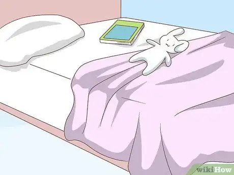 Image titled Tidy a Room Quickly Step 4