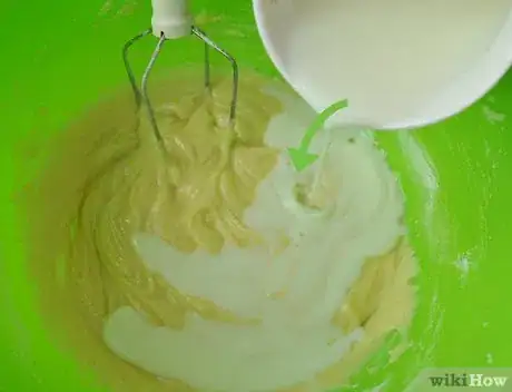 Image titled Make Cake Pops Without Sticks Step 4