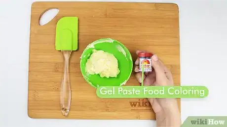 Image titled Pipe Frosting Neatly Step 2