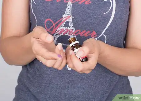 Image titled Temporarily Colour Your Hair Purple at Minimal Cost Step 1