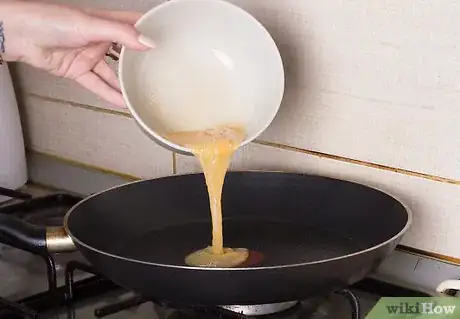 Image titled Cook Breakfast in Bed for Mum Step 8