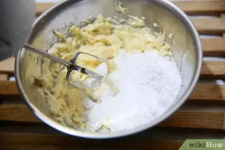 Image titled Make Galaxy Frosting Step 2