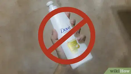 Image titled Tease Your Own Hair Step 4