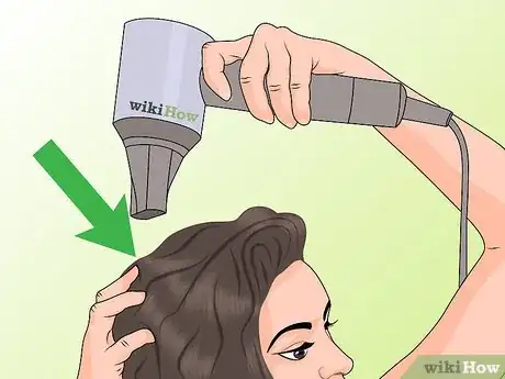 Image titled Get Beachy Waves Without Salt Step 2