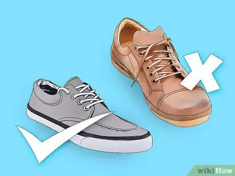 Image titled Dry Shoes Quickly Step 1
