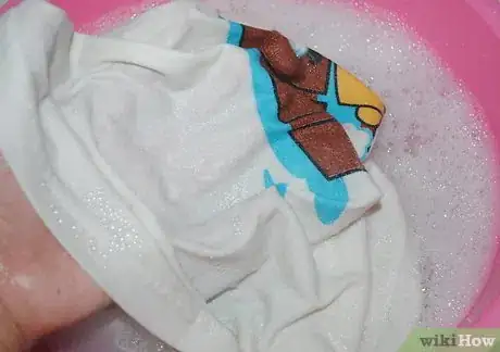 Image titled Remove Fluorescent Glo Stick Liquid from Fabric Step 5