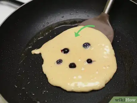 Image titled Make Blueberry Pancakes Step 9