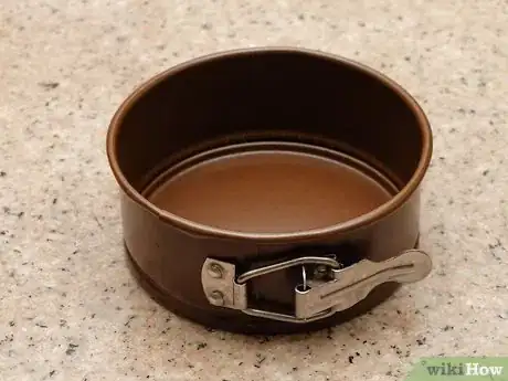 Image titled Use a Springform Pan Step 1