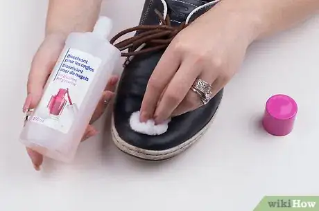 Image titled Remove Dark Scuffs From Shoes Step 3