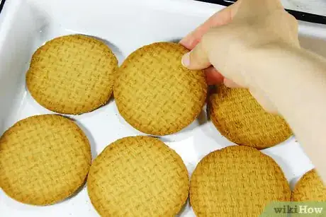 Image titled Make Homemade Kit Kat Bars Step 11