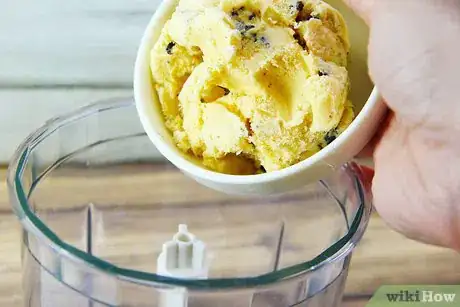 Image titled Make a Kit Kat Milkshake Step 1