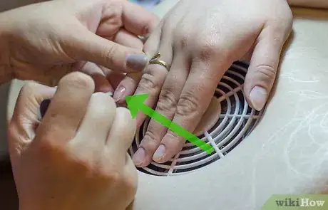 Image titled Use Mirror Powder on Nails Step 7
