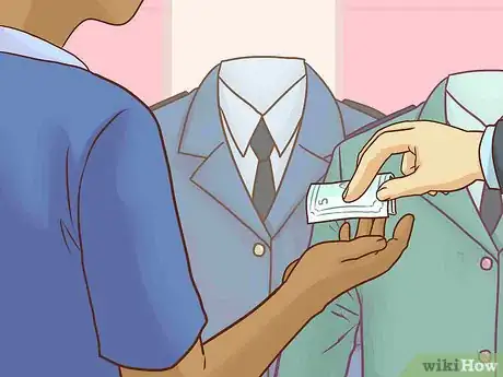 Image titled Leave a Tip in Paris Step 13