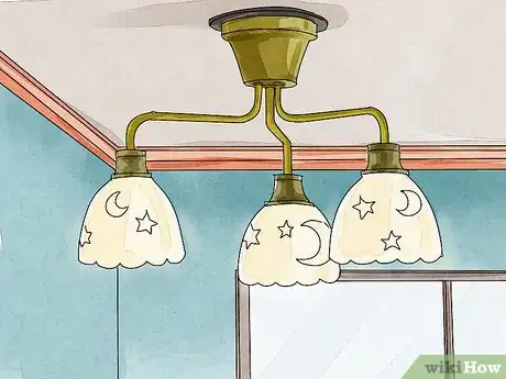 Image titled Arrange Your Teenage Daughter’s Bedroom Step 8