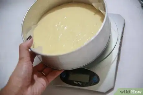 Image titled Make a Layer Cake Step 3