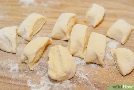 Image titled Make Guo Tie (Potstickers) Step 6